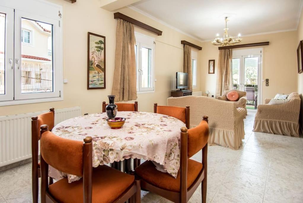 Stefanos House Apartment อาร์กอสโตลี ภายนอก รูปภาพ