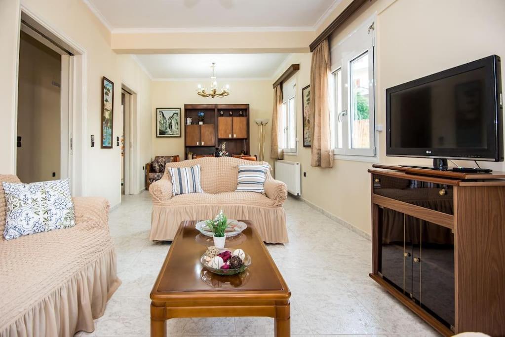 Stefanos House Apartment อาร์กอสโตลี ภายนอก รูปภาพ